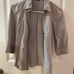 Express button shirt